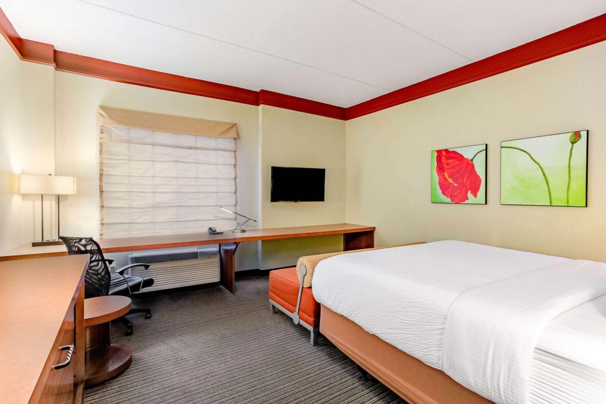 Hotel La Quinta By Wyndham Raleigh/Durham Southpoint Exterior foto